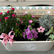 Large country planter